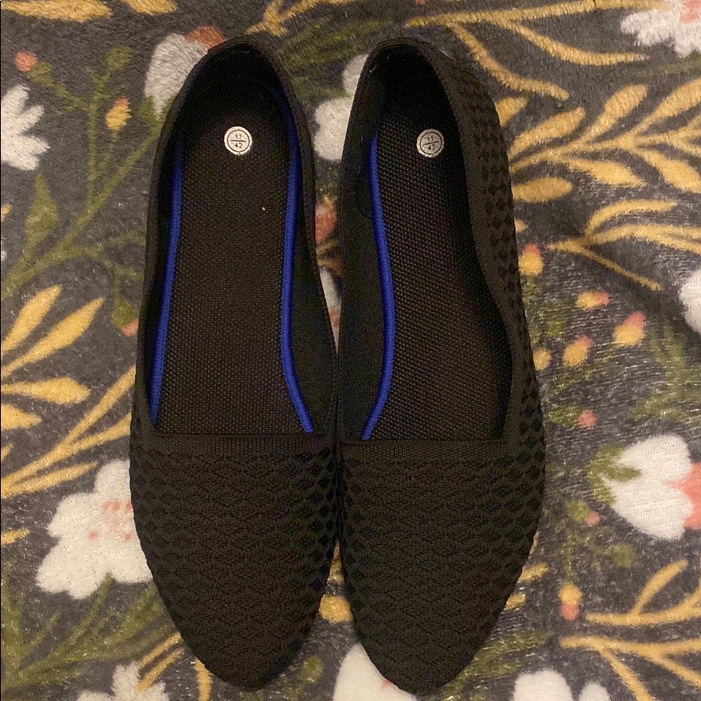 Women’s Black Honeycomb Slip-On Flats